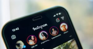 Instagram testet neuen “Nearby”-Feed für Stories – Chancen für In-App-Commerce